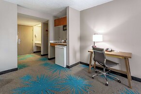 Days Inn & Suites by Wyndham Denver International Airport