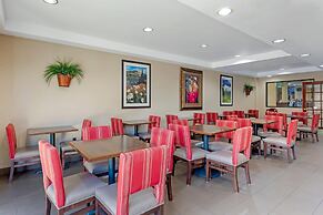 Comfort Suites Lakewood - Denver