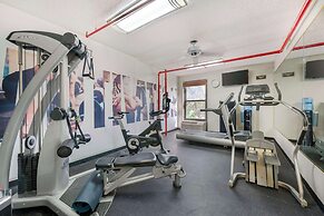 Best Western Plus Universal Inn