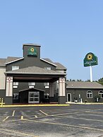 La Quinta Inn & Suites by Wyndham Peru Starved Rock St Park