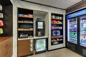 Courtyard Lexington South/Hamburg Place