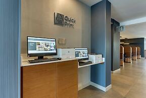 Courtyard Lexington South/Hamburg Place