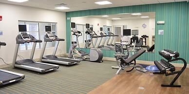 Holiday Inn Express & Suites Omaha - 120th and Maple by IHG