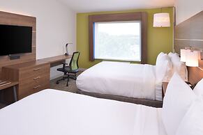 Holiday Inn Express & Suites Omaha - 120th and Maple by IHG
