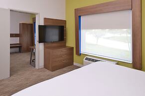 Holiday Inn Express & Suites Omaha - 120th and Maple by IHG