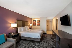 La Quinta Inn & Suites by Wyndham Las Vegas Nellis
