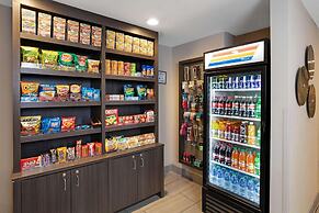 La Quinta Inn & Suites by Wyndham Las Vegas Nellis