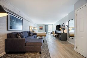 DoubleTree by Hilton New York JFK Airport