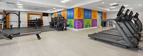 DoubleTree by Hilton New York JFK Airport