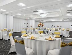 DoubleTree by Hilton New York JFK Airport