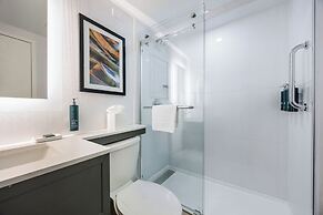 DoubleTree by Hilton New York JFK Airport