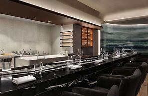 Martinique New York on Broadway, Curio Collection by Hilton