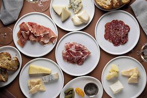 Martinique New York on Broadway, Curio Collection by Hilton