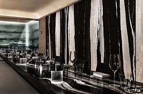 Martinique New York on Broadway, Curio Collection by Hilton