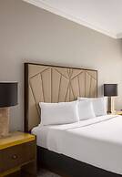 Martinique New York on Broadway, Curio Collection by Hilton