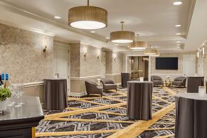 Martinique New York on Broadway, Curio Collection by Hilton