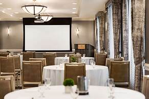 Martinique New York on Broadway, Curio Collection by Hilton