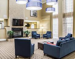 Comfort Suites University - Research Park