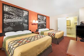 Super 8 by Wyndham San Antonio at I-10
