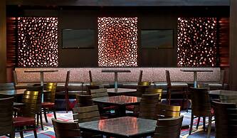 Embassy Suites by Hilton Dulles Airport