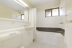 Mt Ommaney Hotel Apartments