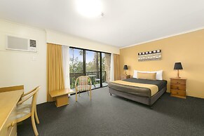 Mt Ommaney Hotel Apartments