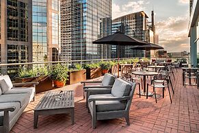 Sheraton Suites Calgary Eau Claire