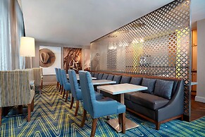 Sheraton Suites Calgary Eau Claire