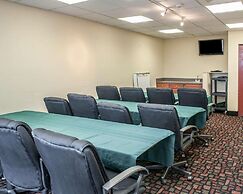 Quality Inn & Suites South Bend Airport