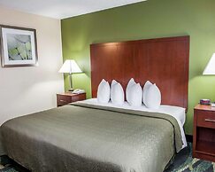Quality Inn & Suites South Bend Airport