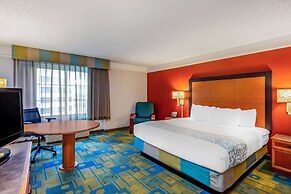 La Quinta Inn & Suites by Wyndham Fremont / Silicon Valley