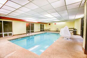 Comfort Inn & Suites Macon North I-75