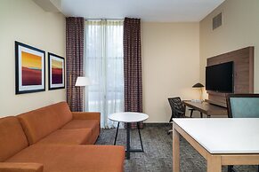Staybridge Suites Memphis - Poplar Ave East by IHG