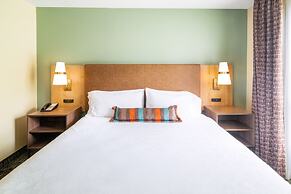 Staybridge Suites Memphis - Poplar Ave East by IHG