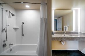 Staybridge Suites Memphis - Poplar Ave East by IHG