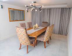 Rainbow Towers Hotel And Conference Centre