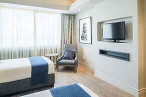 Rainbow Towers Hotel And Conference Centre