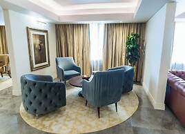 Rainbow Towers Hotel And Conference Centre