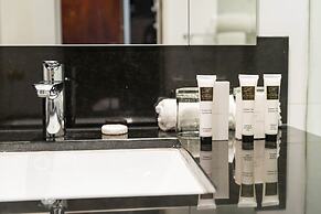 Rainbow Towers Hotel And Conference Centre