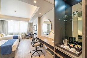 Rainbow Towers Hotel And Conference Centre