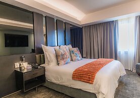 Rainbow Towers Hotel And Conference Centre