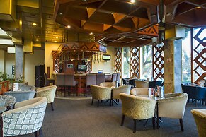 Rainbow Towers Hotel And Conference Centre