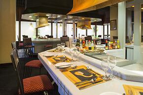 Rainbow Towers Hotel And Conference Centre