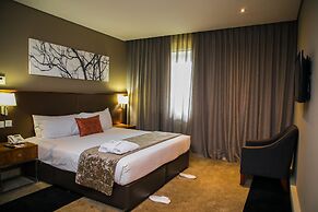 Rainbow Towers Hotel And Conference Centre