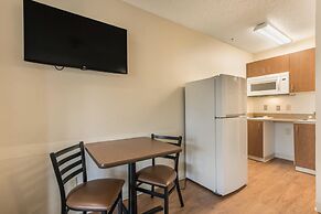 HomeTowne Studios by Red Roof Fort Lauderdale