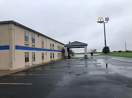 Super 8 by Wyndham Chenoa