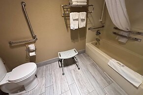 Super 8 by Wyndham McLean/Bloomington SW