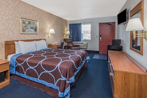 Super 8 by Wyndham Potosi