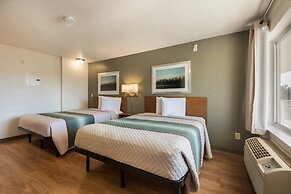 HomeTowne Studios by Red Roof Dallas - Mesquite