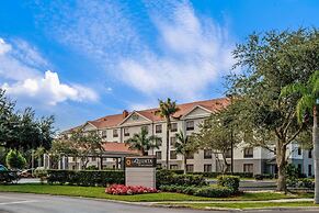 La Quinta Inn & Suites by Wyndham Bonita Springs Naples N.